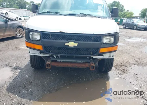 2017 Chevrolet Express 2500 Work Van из США, поврежденный, VIN 1GCWGAFF8H1117371